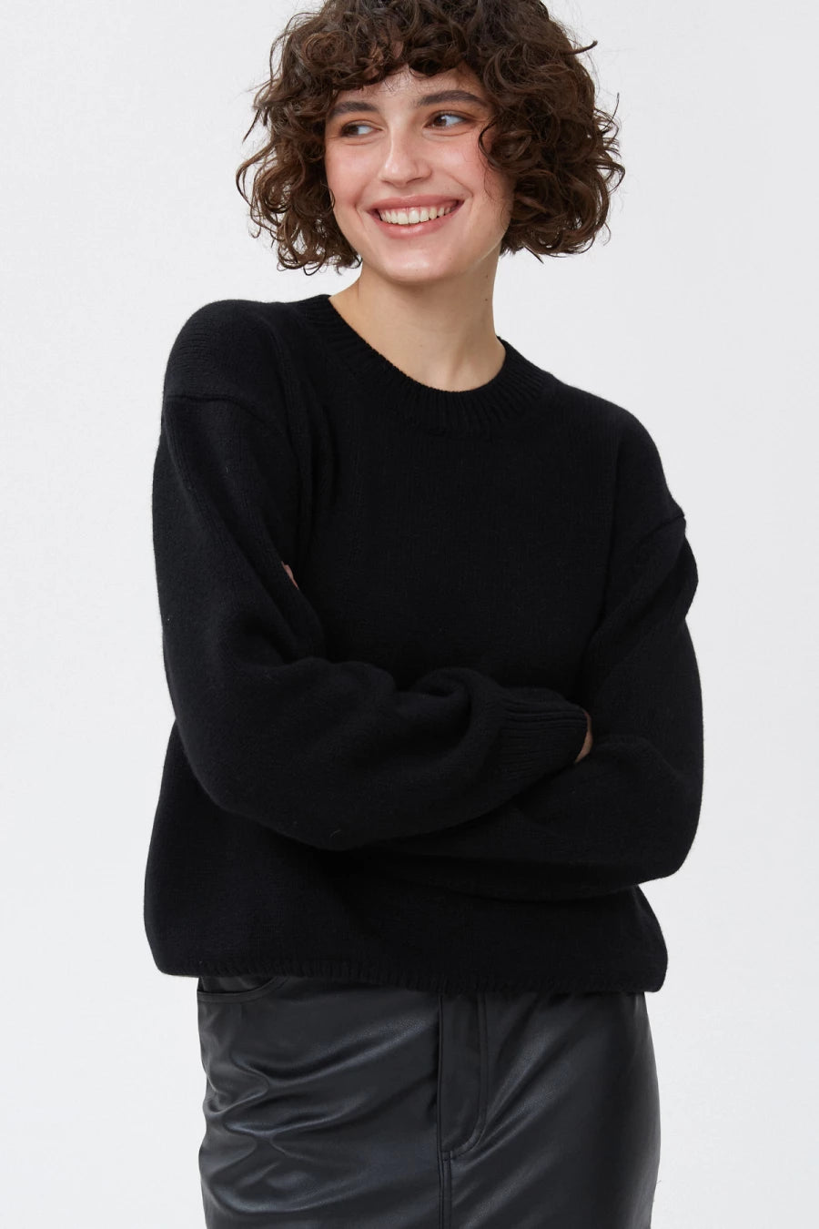 Cashmere black sweater