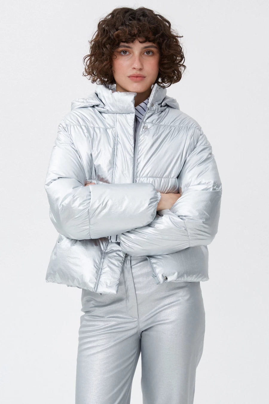 Metalic cropped puffer jacket with insulation