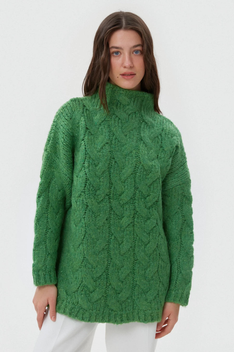 Green elongated sweater in "braids" with cotton