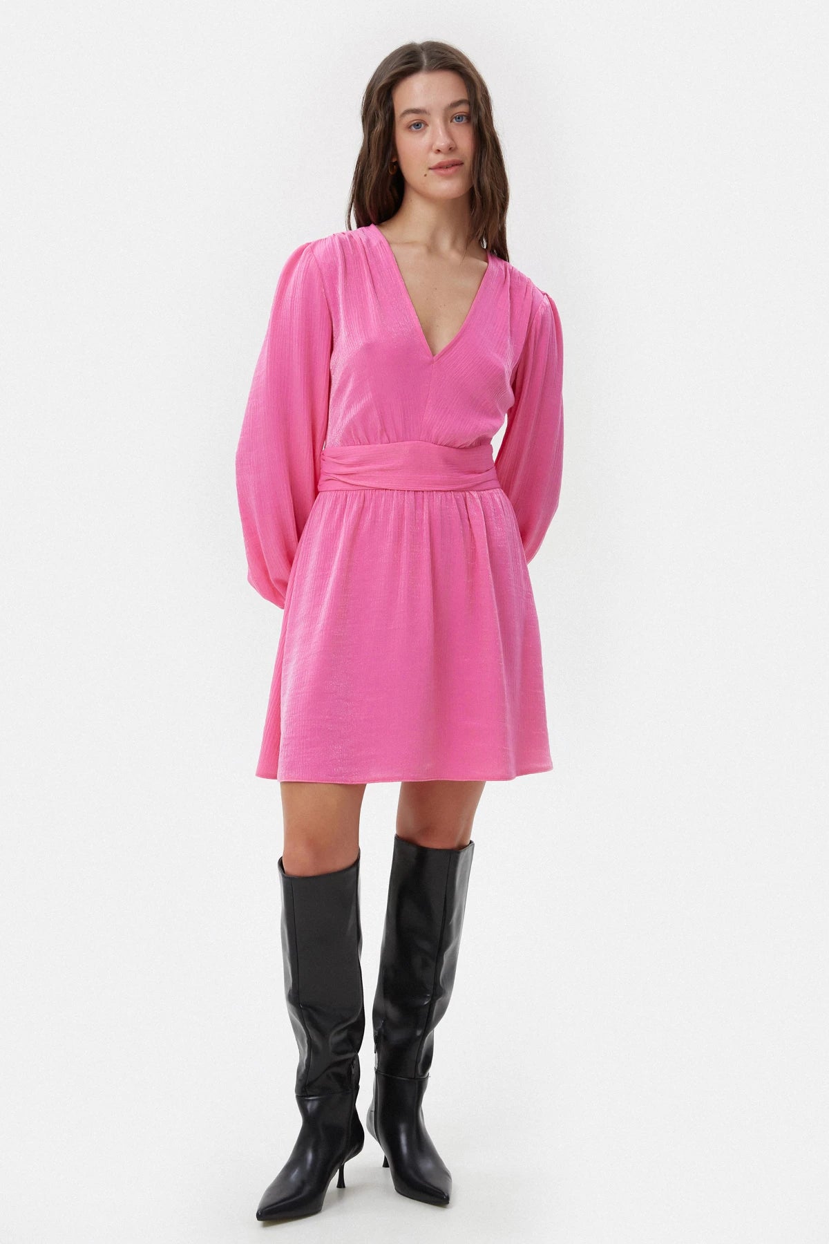 Fuchsia short textured satin dress