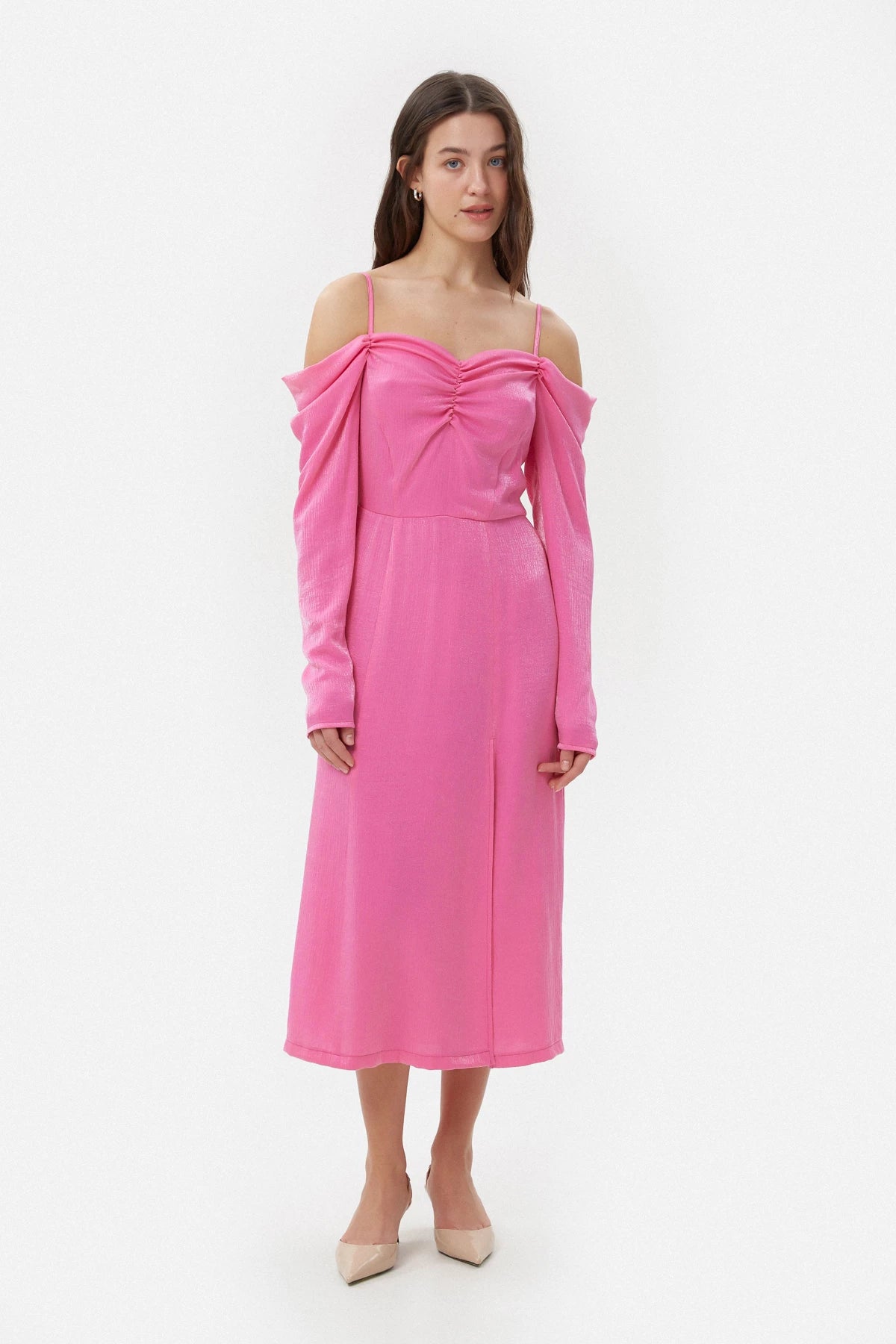 Fuchsia textured satin midi dress with a slit