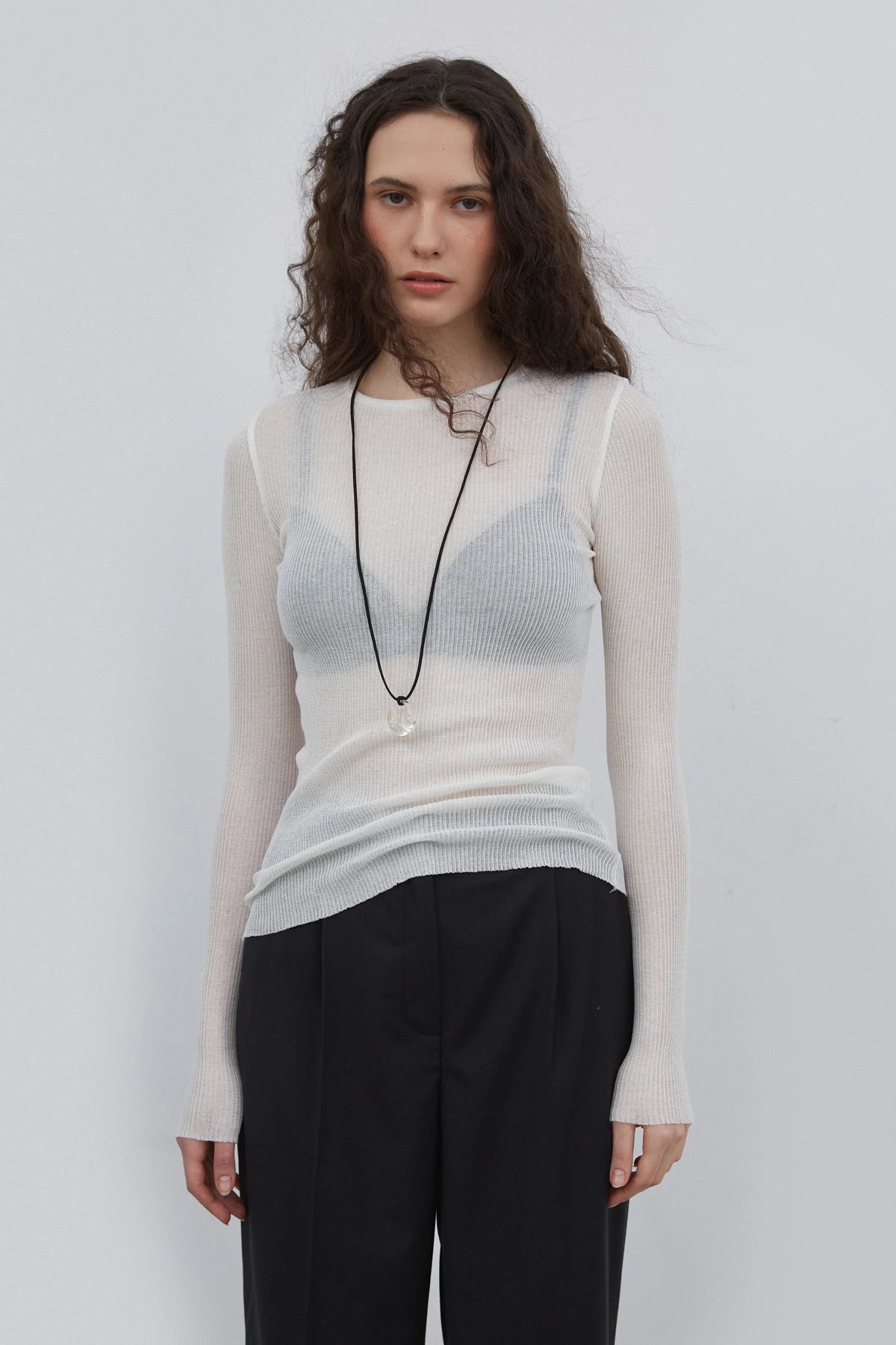 Milky semi-transparent ribbed jumper with cotton