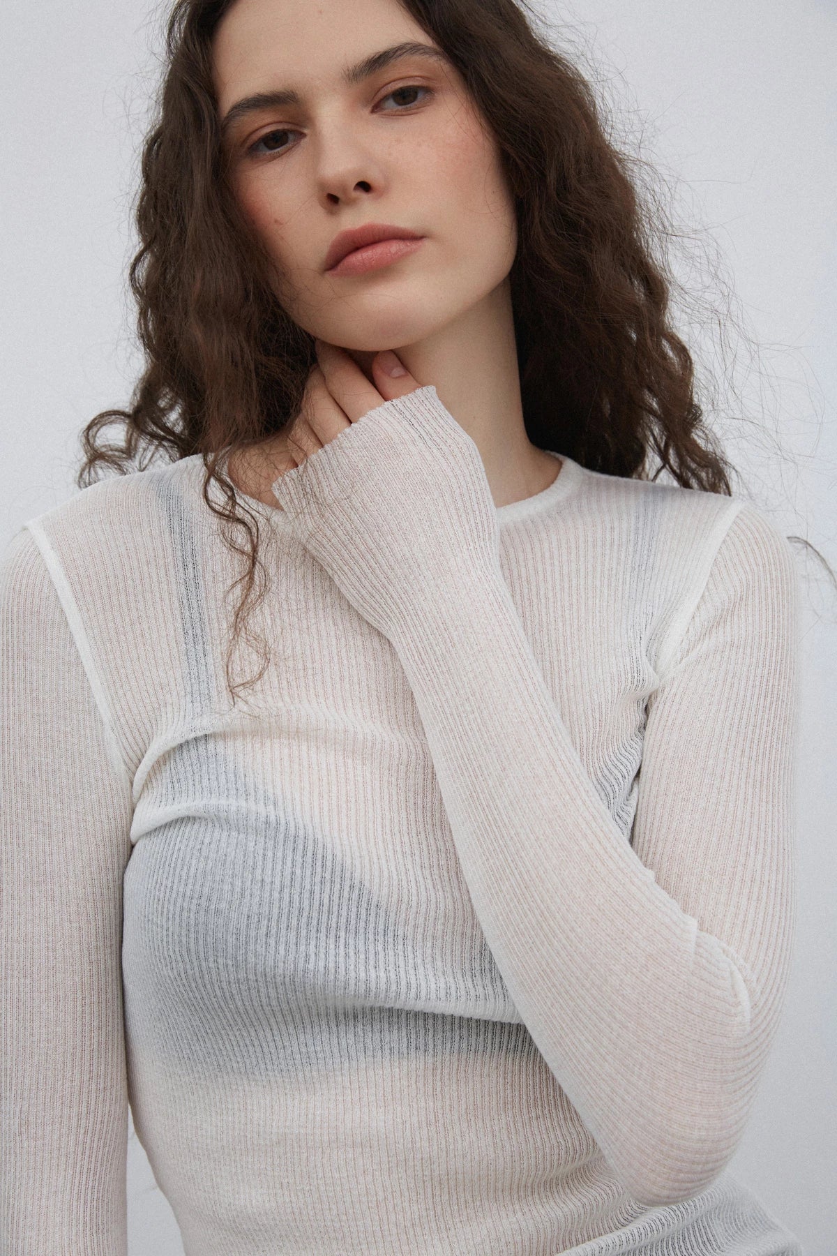 Milky semi-transparent ribbed jumper with cotton