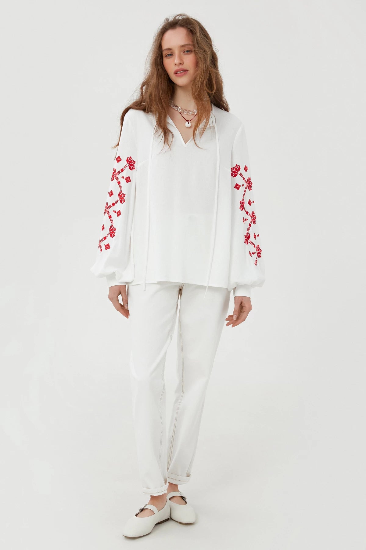 Embroidered milky shirt "Barvinok" with linen