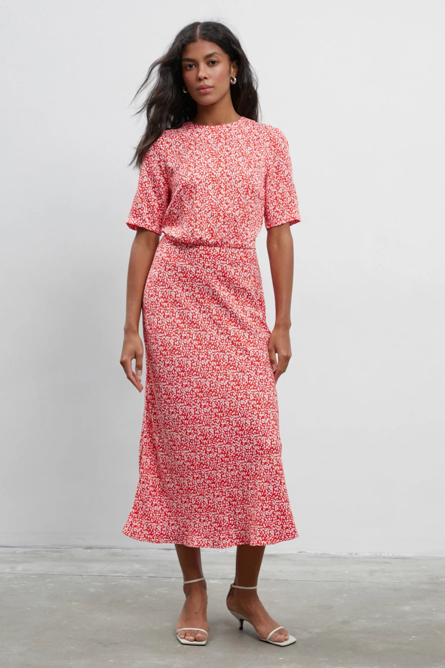 Red viscose midi dress with "milky drop" print