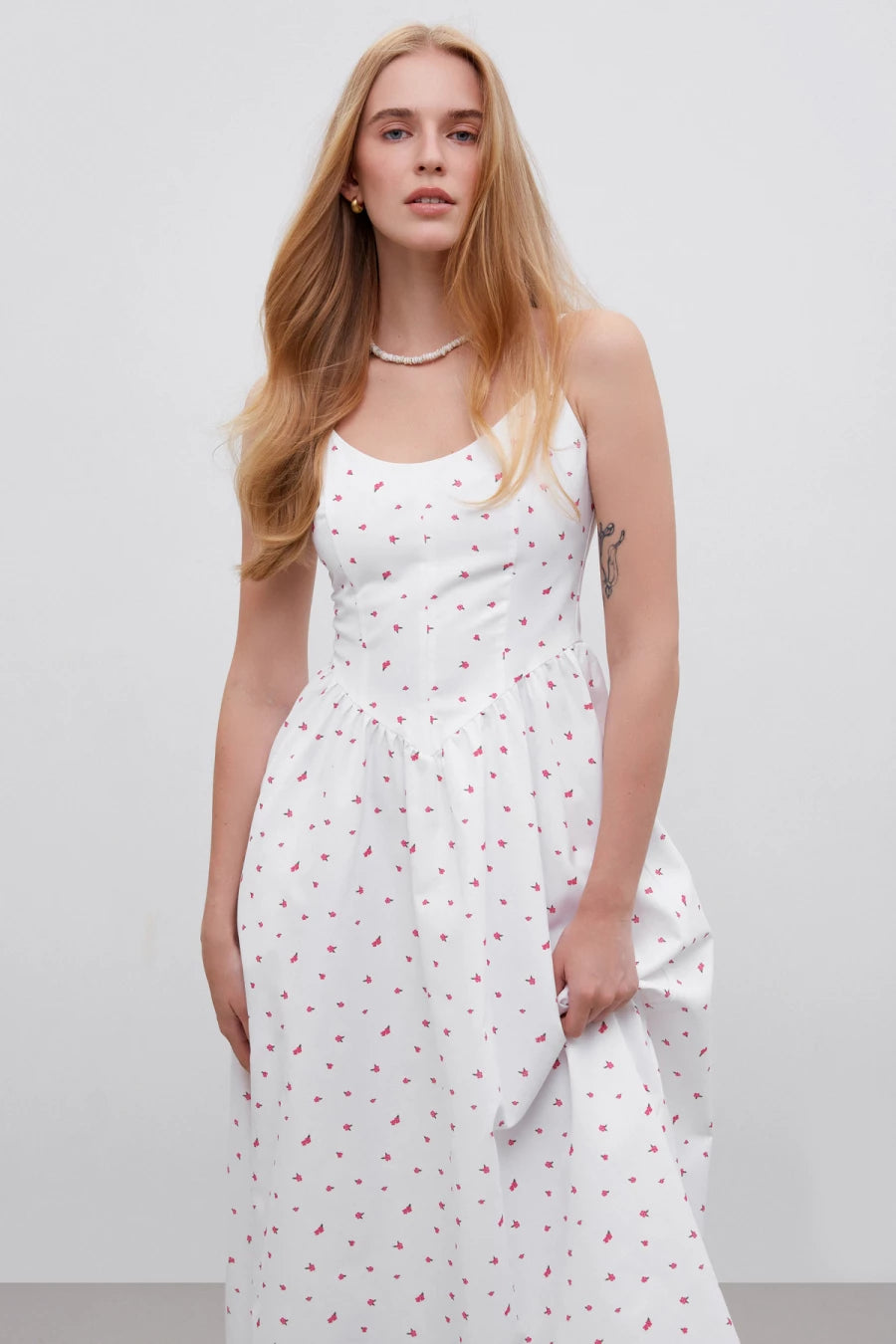 Dress with a corset top in a "pink flowers" print with cotton