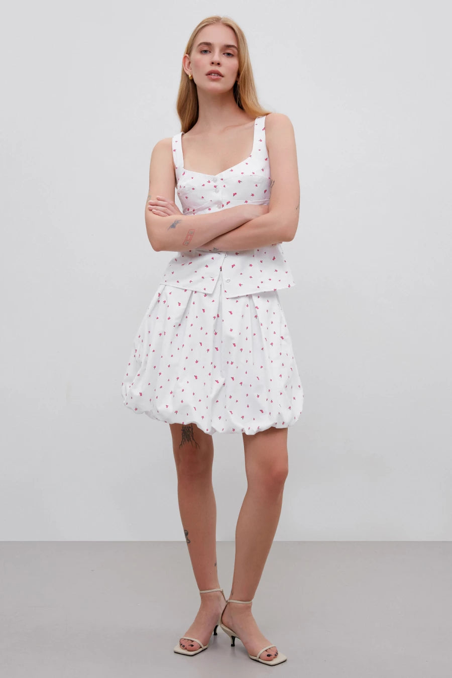 Short balloon skirt with "pink flowers" print with cotton