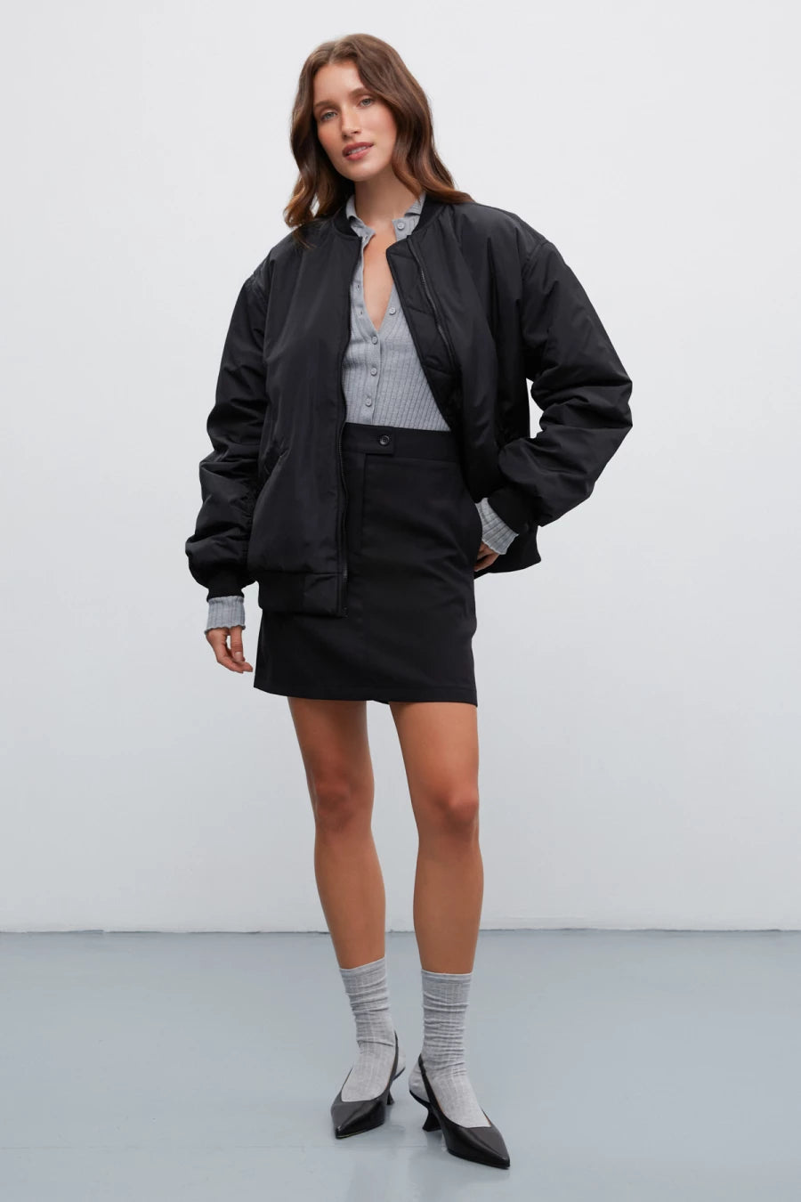 Black bomber jacket made of water-repellent raincoat fabric