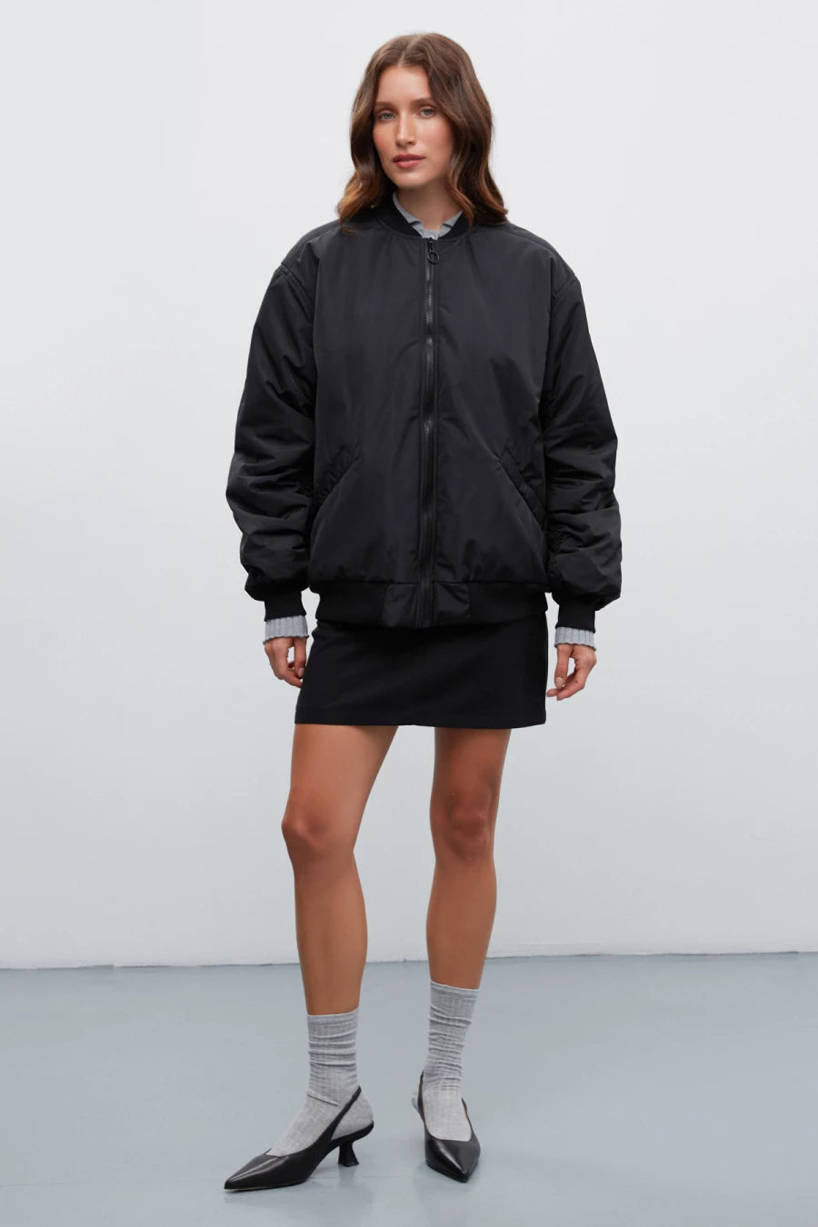 Black bomber jacket made of water-repellent raincoat fabric