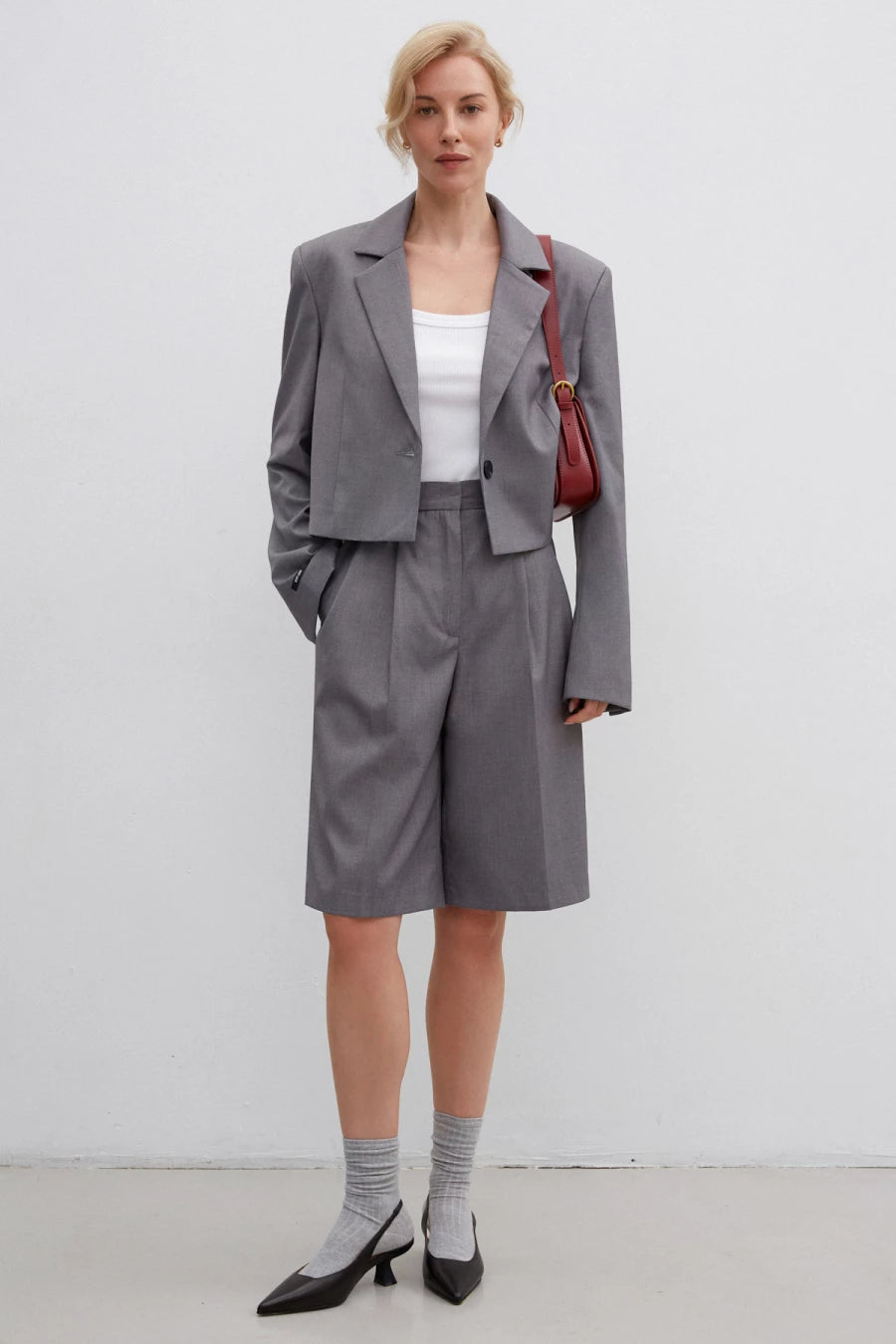 Gray loose bermuda shorts with viscose