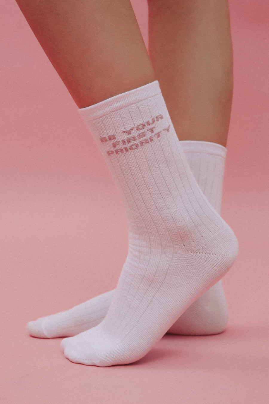 Milky cotton socks "Be your first priority"