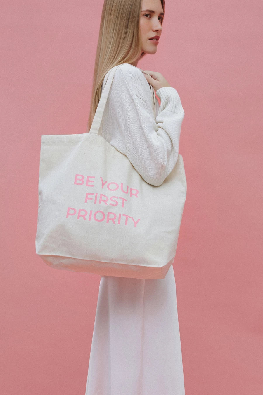 Milk shopper "Be your first priority" made of 100% cotton