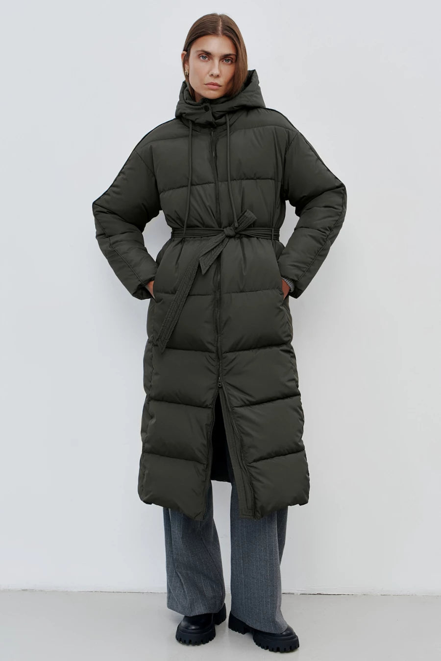 Khaki long quilted coat with insulation