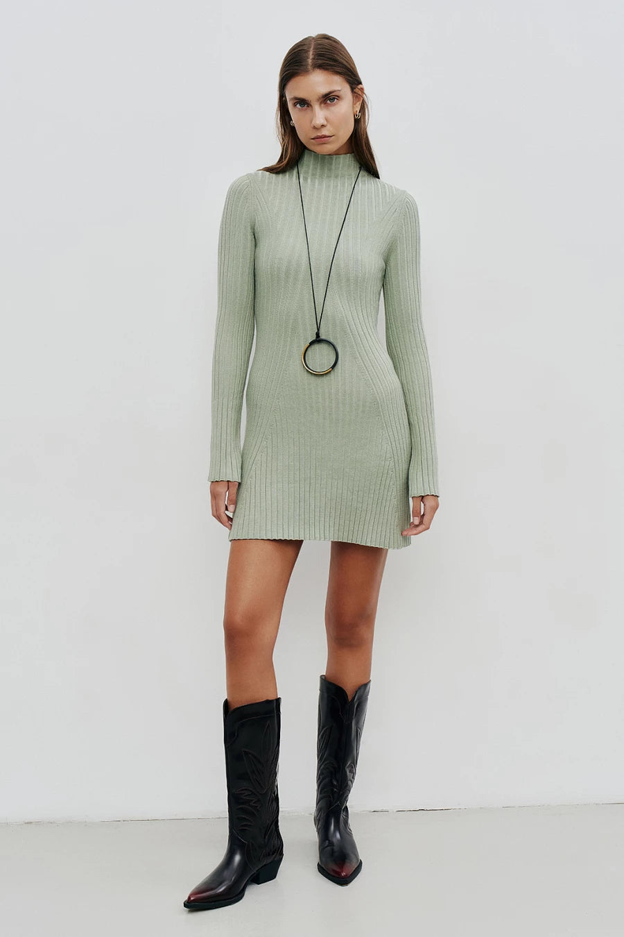 Olive knitted short dress with viscose