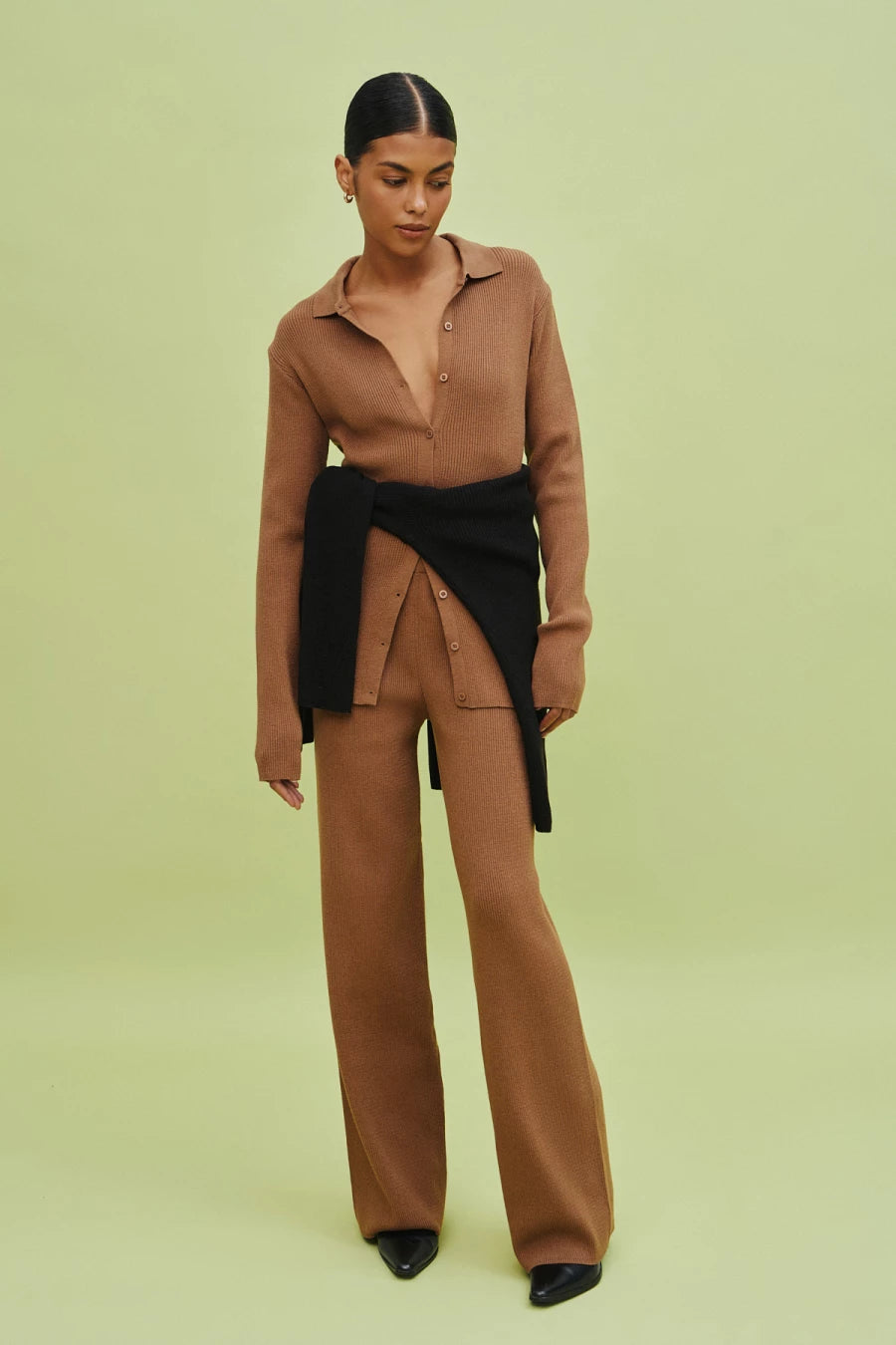 Caramel loose-fitting high-rise knitted trousers